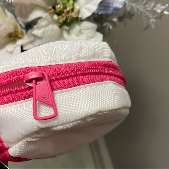 Brand New Addidas Makeup Bag - Picture 7 of 10